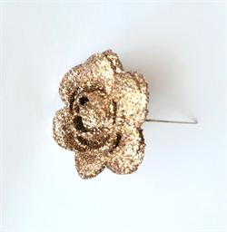 Flot Champange farvet glitter dekorations rose på nål. Ø ca. 4,5 cm. 