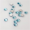 20 stk. Lys blå glasklar sten fra Preciosa. Flad bagside. ca. 7 mm.