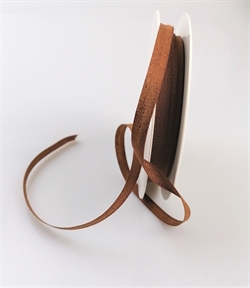 Rulle med 20 meter  brun Hør bånd. Brede 2,5 cm.