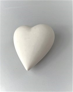 Støbt hjerte( hult inden i ) Ca. 7 cm.
