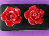 2 stk. keramik roser. Ø ca.6,5 cm. Højde ca. 2,5 cm.