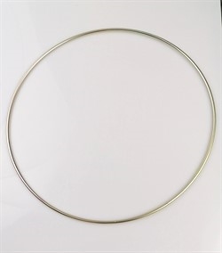 Metal ring  halv blank. (jern) Ø 30 cm. B 4 mm. Stabil ring til bla. binderi / dørkranse m.m.