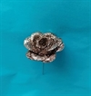 Flot Champange farvet glitter dekorations rose på nål. Ø ca. 4,5 cm. 