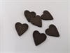 6 stk brune rillede hjerter med klæbepude på bagsiden. Ø ca. 3 cm.