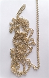 Kæde. Guldfarvet dekorations kæde. Ca. 2,75 m.