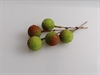 5 stk. Dekorations frost / sukker bær på tråd. Et bær måler ca. Ø 2 cm.