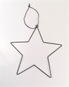 Metal stjerne med snor til ophængning. Ø ca. 30 cm. B. 3 mm.