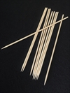 10 Stk. split bambus. Blomster pind Længde ca. 20 cm.