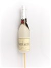 1 stk. Champagne Dekorations plast plaske. Flasken måler uden pind 13 cm. Ø bund ca 3,5 cm.