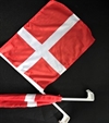 10 x 2 Stk. Danske flag. Flaget måler Ca. 40  x 28,5 cm. Kunststof. Flag med plast stang. 