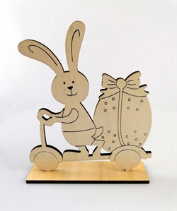 Stående påske motiv, mal selv. Ca. 13 x4 cm. Hare på løbehjul med påskeæg