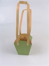 Blomster pose / gavepose med lang hank. Posen måler ca. bund = 7 cm. Højde ca. 12 cm. + Hank. Grøn.
