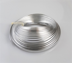 Flad sølvfarvet Bonzai. Aluminium. Tykkelse 1 mm. Brede 5 mm. ca. 5 Meter.