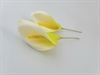 2 stk Calla skum blomst. på tråd. Blomsten måler ca. 11 cm + tråd.