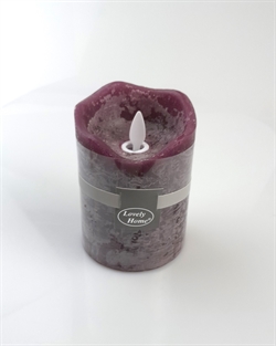 Lovely home led candle. Bloklys. 8 x 11 cm. lilla