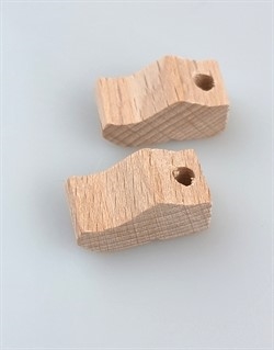  1. par Nisse træsko. Længde ca. 1,5 cm.
