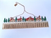Pakkekalender med klemmer. for ophængning. L ca. 45 cm. H. 12 cm.