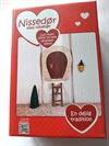 Nissedør med tilbehør. Se foto.