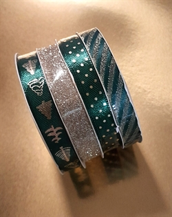 Bånd B. ca. 1 cm. 4 x 5 Meter. Pris 18,00 kr. det er under 1 kr. pr. meter.