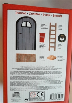  Nissedør med tilbehør. Se foto. Sæt. Nissen flytter ind.