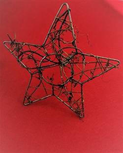 Stjerne buket holder Ø ca. 18 cm. Ø hul i midten ca. 5,1 cm.