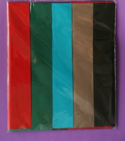 Silkepapir i de viste farver. 70 x 50 cm. ialt 10 ark.