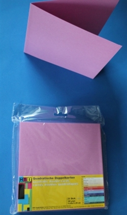 25 x dobbelt kort Karton (180g) 13,5 13,5 cm. Pris 12,50 kr.Uden kuverter.