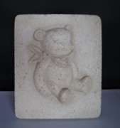 Sansten relief motiv bamse